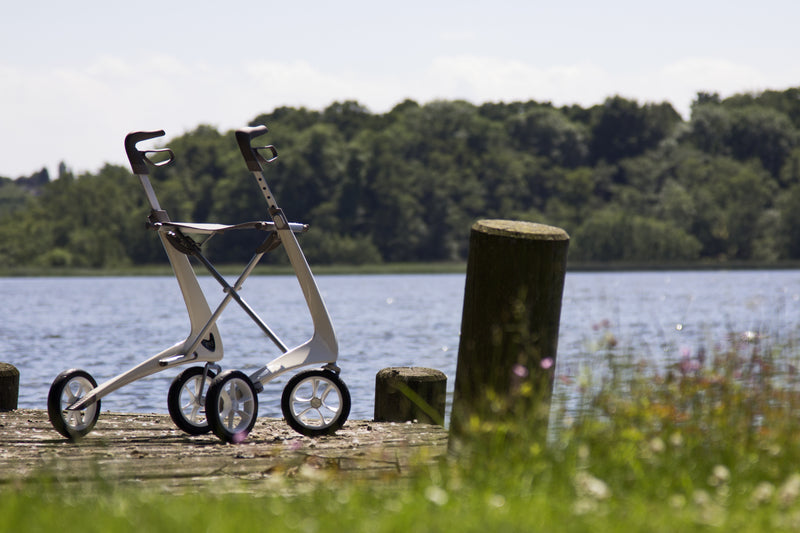 Load image into Gallery viewer, byACRE Carbon Ultralight Rollator