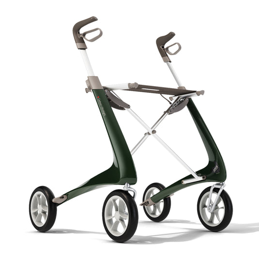 Grön byAcre Carbon Ultralight rollator, med en slimmad design i sidvy. Tillverkad i lättviktigt kolfiber för enkel manövrering.